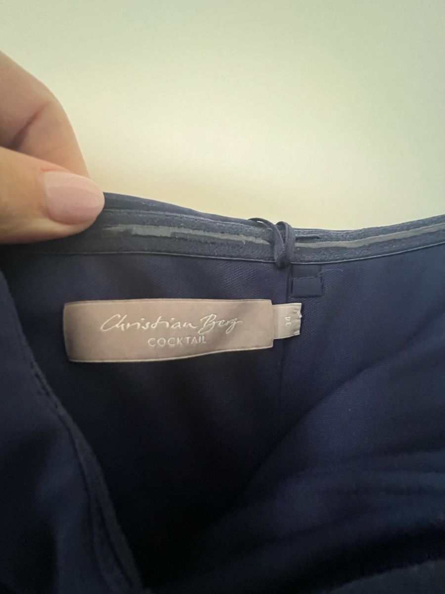 Robes: Abendkleid Dunkelblau, Gr. 34 – D'occasion à Zürich par prima.01 1