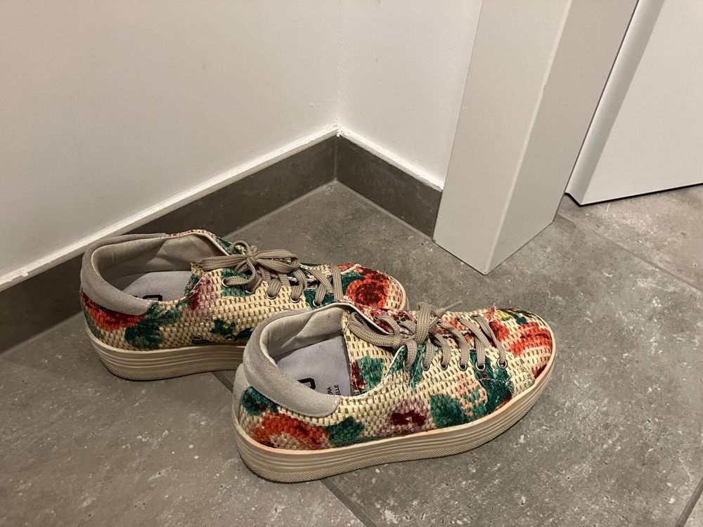 Sneakers in rafia 2star (Gebraucht) in Locarno für CHF 50 – mit ...