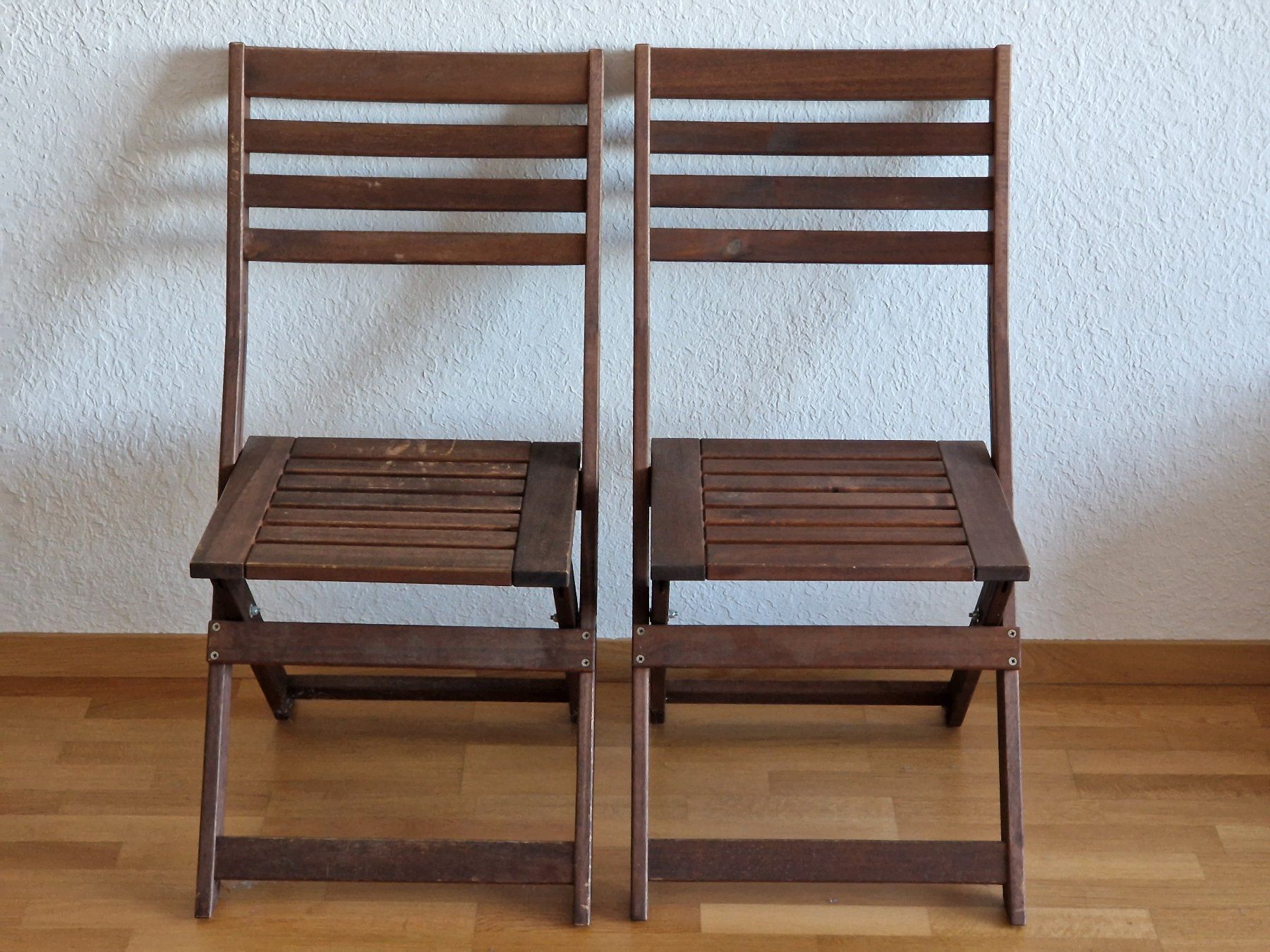 Ikea Sedie: Ikea Äpplarö 2 Holz Klappstühle - Balkon oder Garten – Usato da Bern venduto da belshnikel