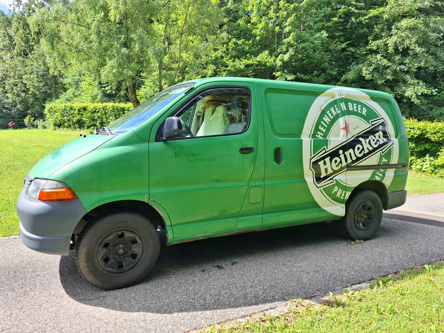 Toyota Nutzfahrzeuge: Allrad Toyota Hiace D-4D 4WD – Gebraucht aus Welschenrohr von Rosieres