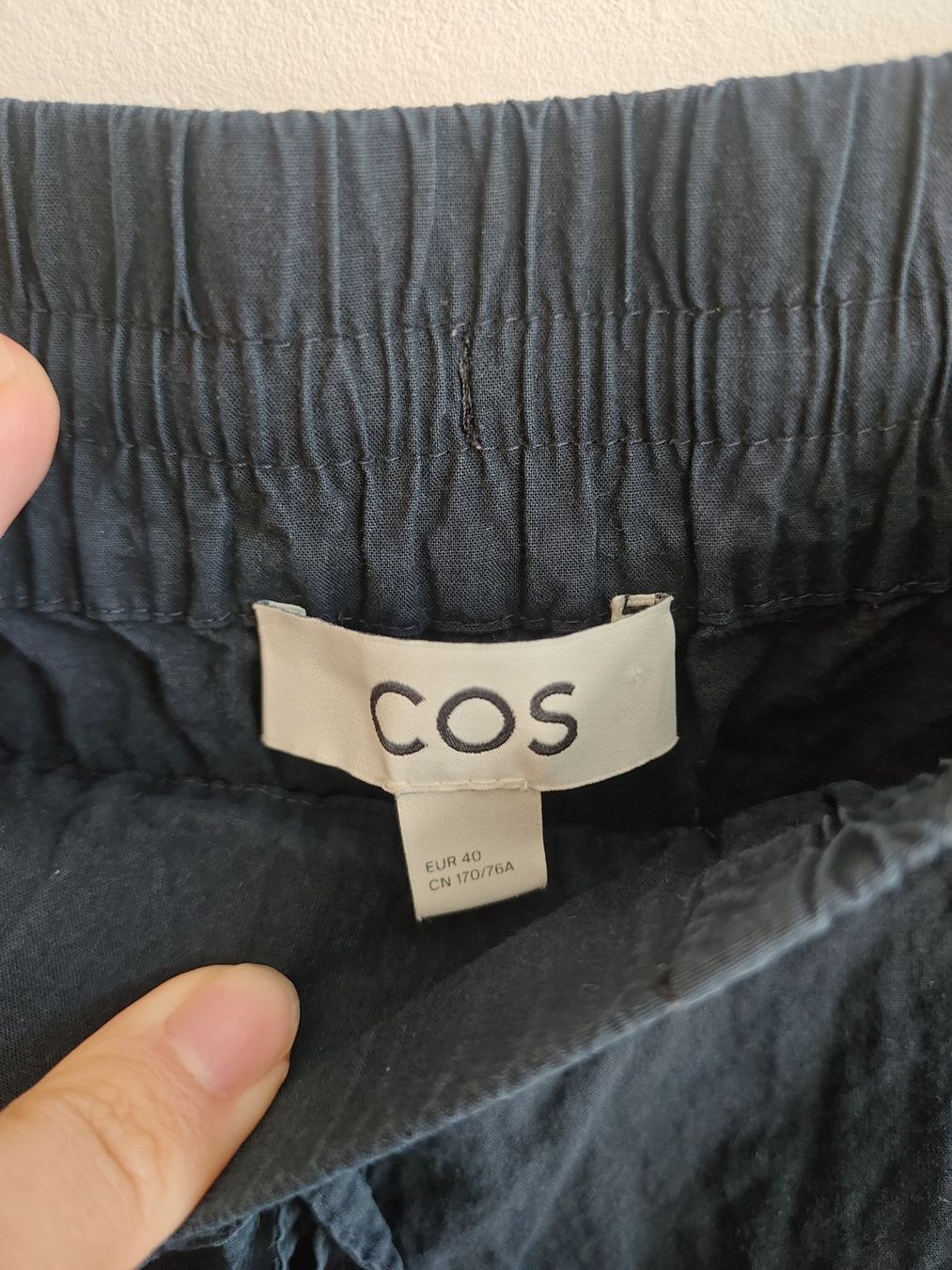 Cos Hosen: Dunkelblaue COS Hose, Gr. L, EU 40 – Gebraucht aus Zürich von jan_dwt5 1