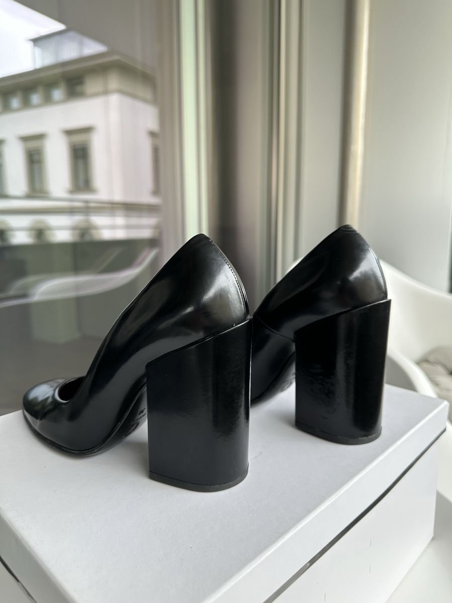 Dries Van Noten Scarpe da donna: Dries van Noten black leather heels – Usato da Luzern venduto da liz_6fgj 3