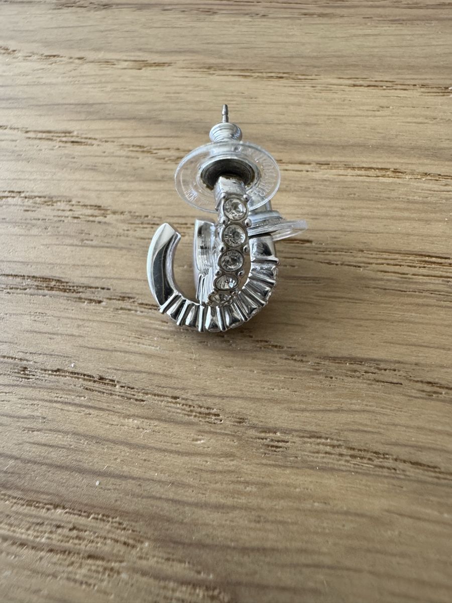Swarovski Ohrringe & -stecker: Creolen silber mit Steinen Swarovski – Gebraucht aus Uznach von Martina191185 1