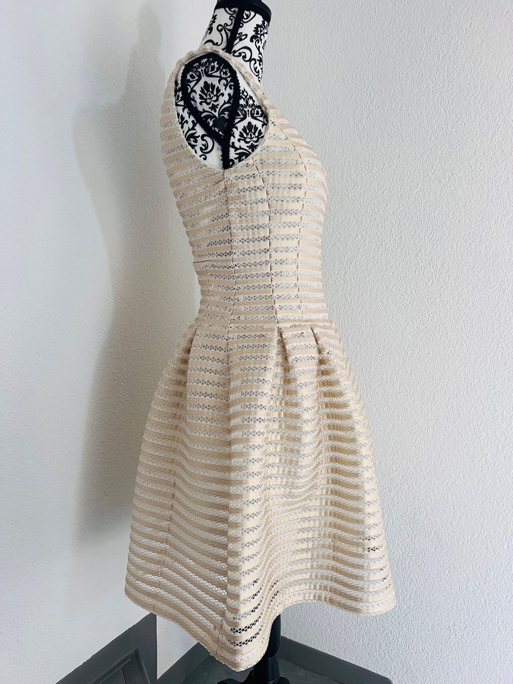 Superdry Robes: Spitzen - Sommerkleid, Gr.S – D'occasion à Walzenhausen par Cerna007 4