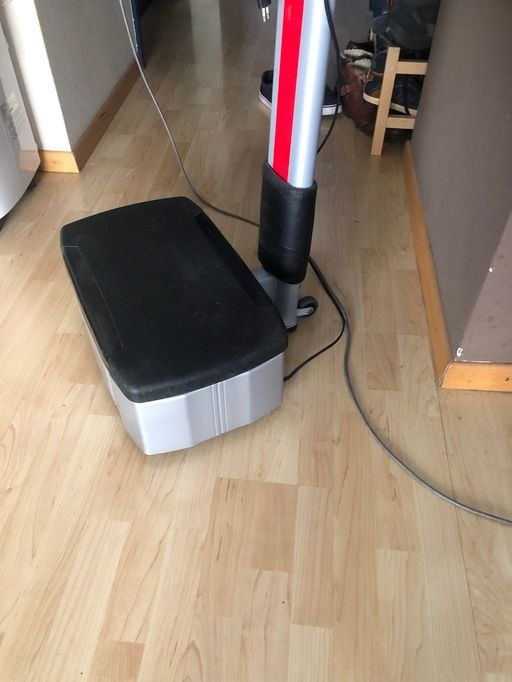 Dispositivi per massaggi: Massage Massagegerät  Vibration Platte , .. ab Fr. 1.00 – Usato da Näfels venduto da invest95 2