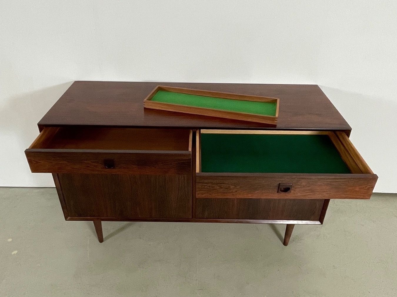 Cassettiere: Dänisches Palisander Sideboard Brouer 60s – Usato da Basel venduto da MidMod20C 1