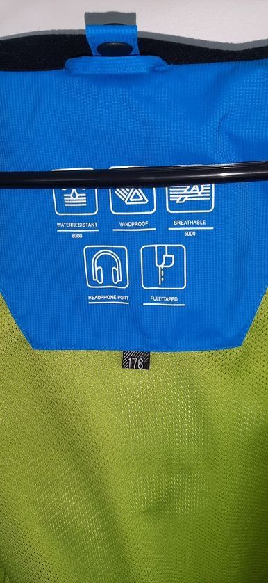 Vestes: Jacke – D'occasion à Moosleerau par Oberland 3
