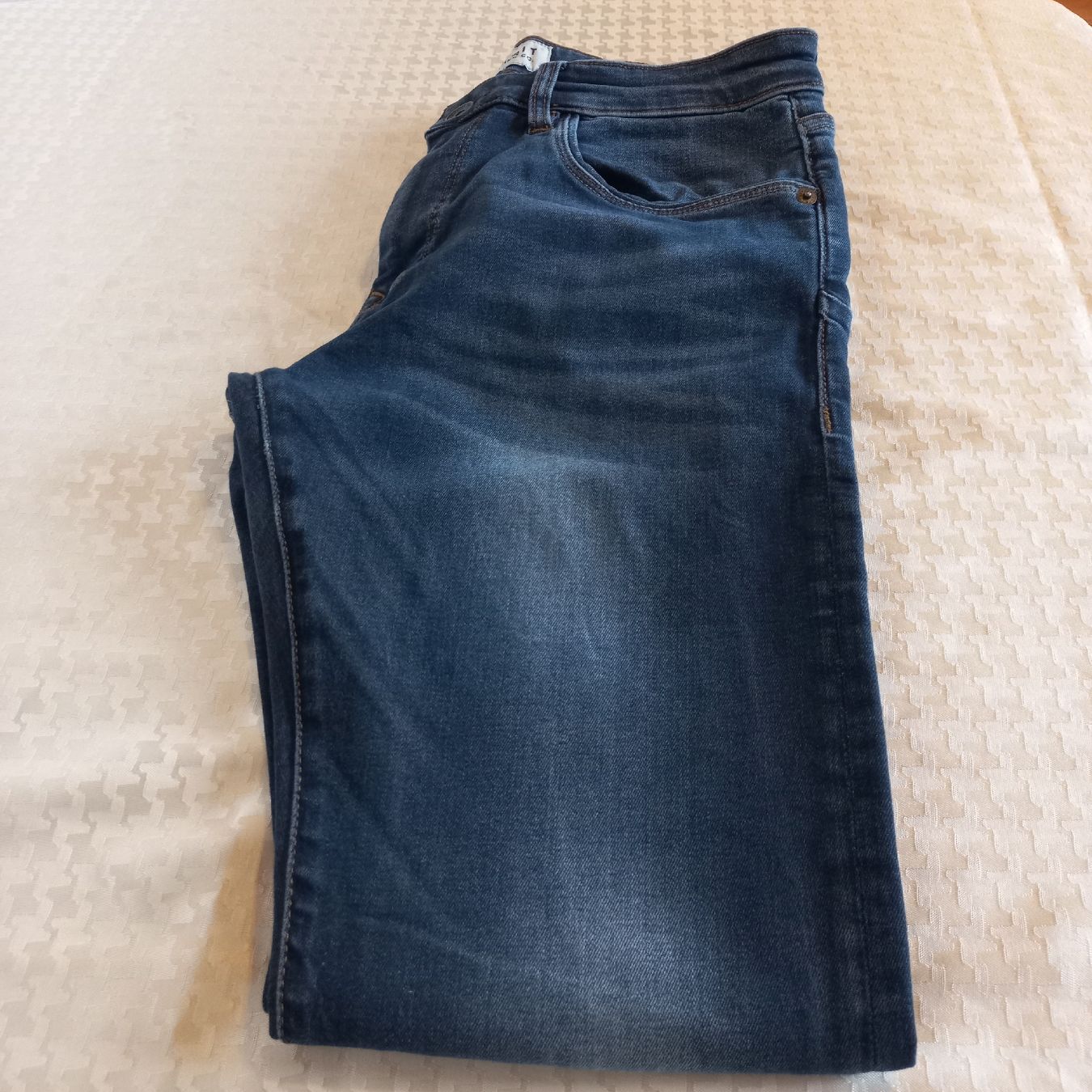 Esprit Jeans: Jeans Esprit Slim Fit taille 31  – Gebraucht aus Dompierre FR von fat_xth5 6