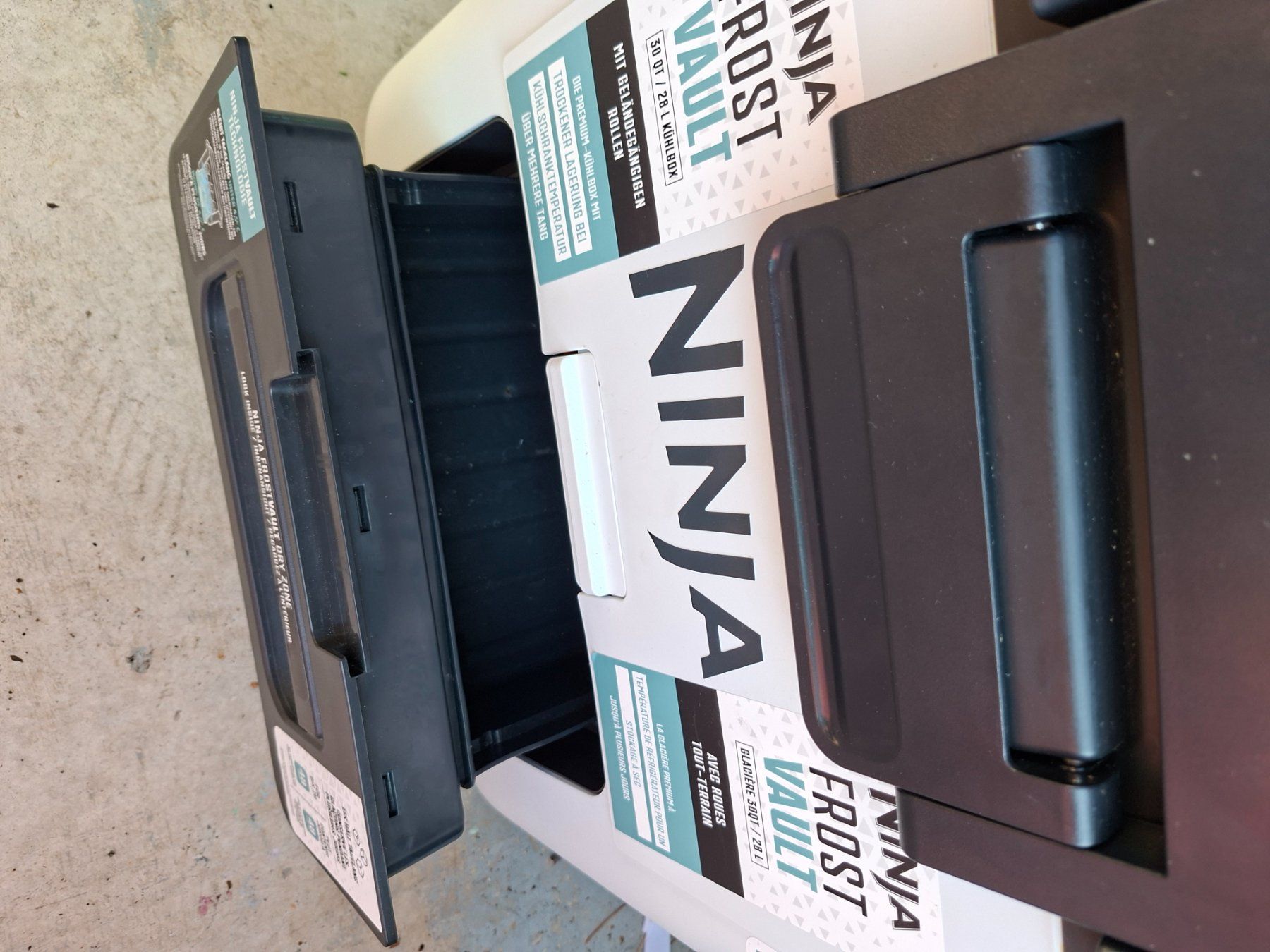Réfrigérateurs et refroidissement: Glacière Ninja FrostVault 28 l – D'occasion à Plan-les-Ouates par Kopai