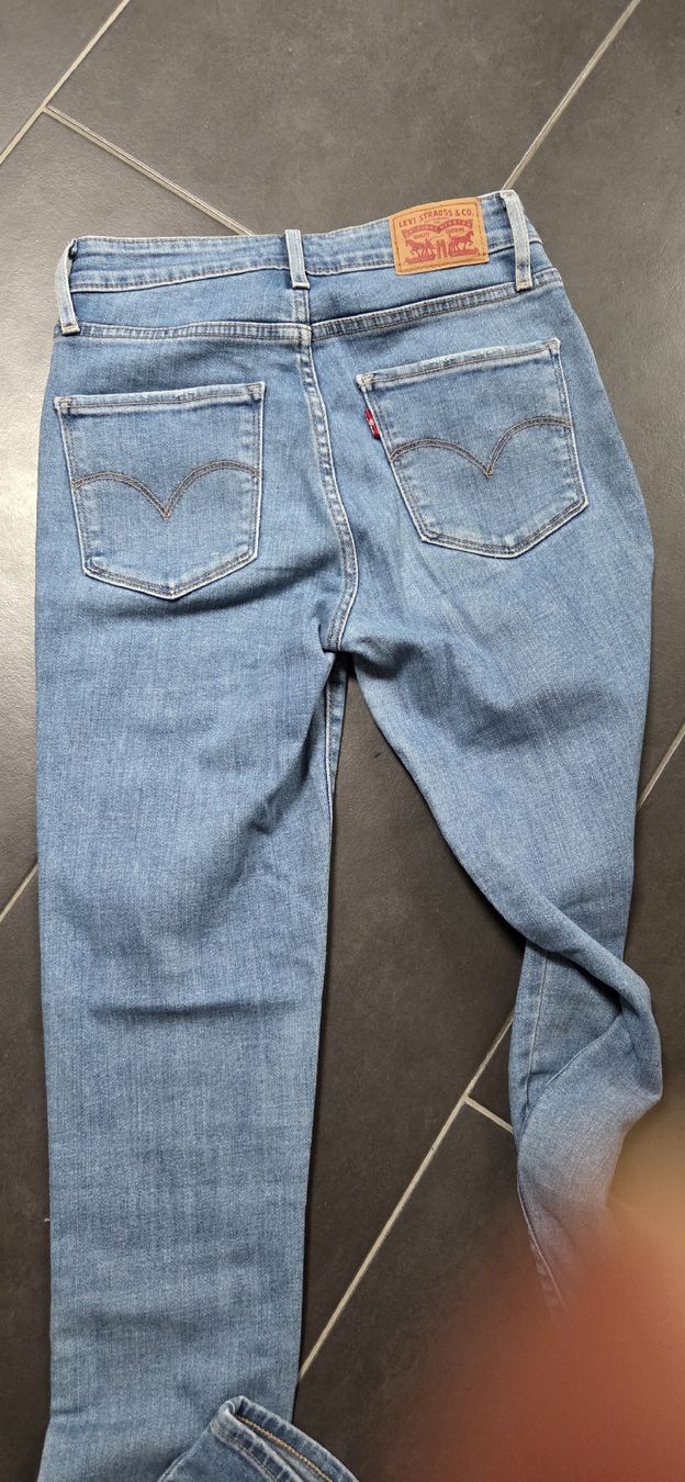 Levi's Jeans: Levis 721 Gr. 26 – D'occasion à Lyss par Urma5 1