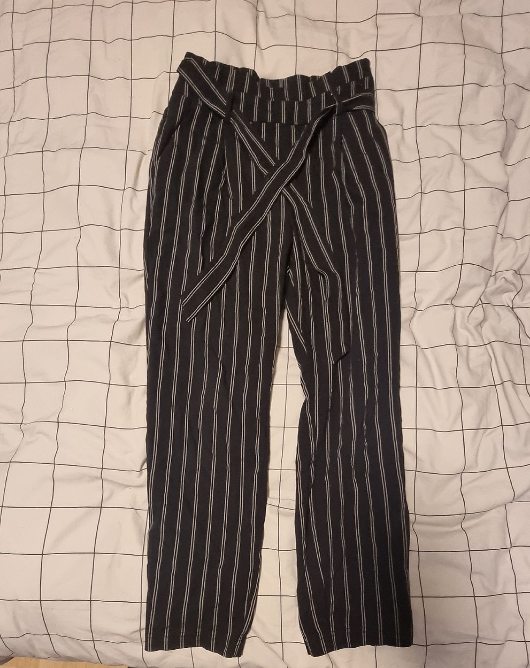Pantaloni: Schöne Stoffhose – Usato da Derendingen venduto da Sarah.jana