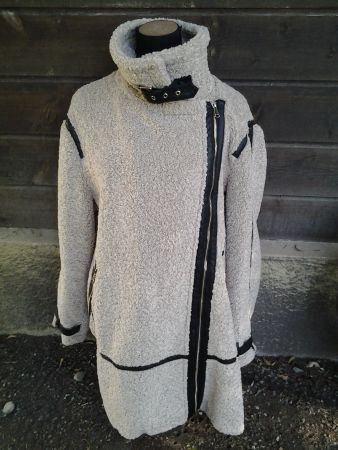 Manteau Buffalo Teddy beige détails similicuir état neuf