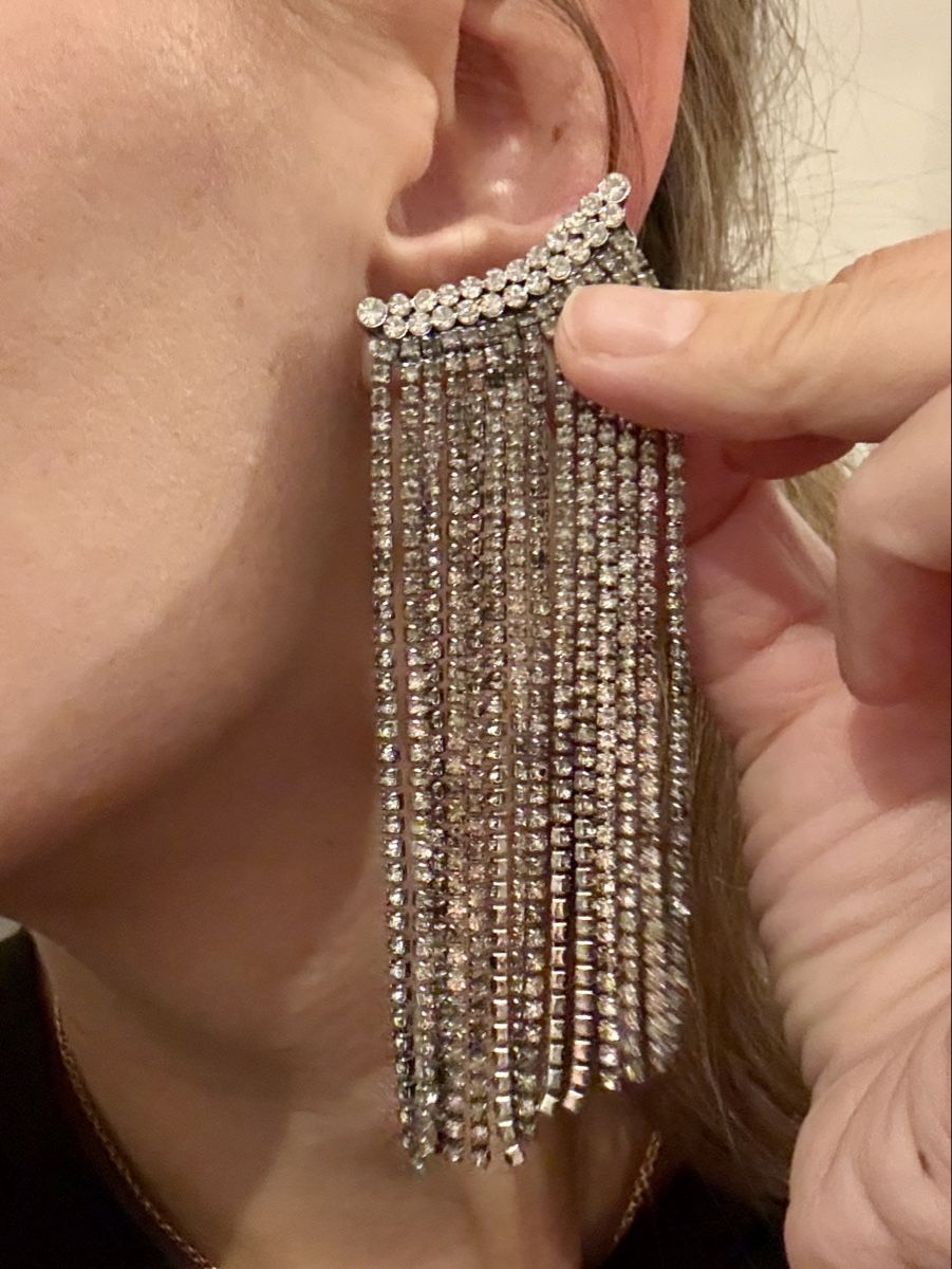 Orecchini pendenti & Orecchini a lobo: Zara Sparkling Rhinestone Waterfall Earrings – Usato da Nyon venduto da My_wardrobe