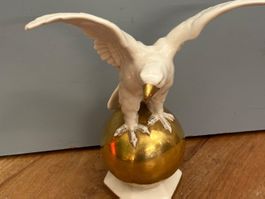 Gräfenthal - Porzellanfigur Adler auf Goldkugel –
