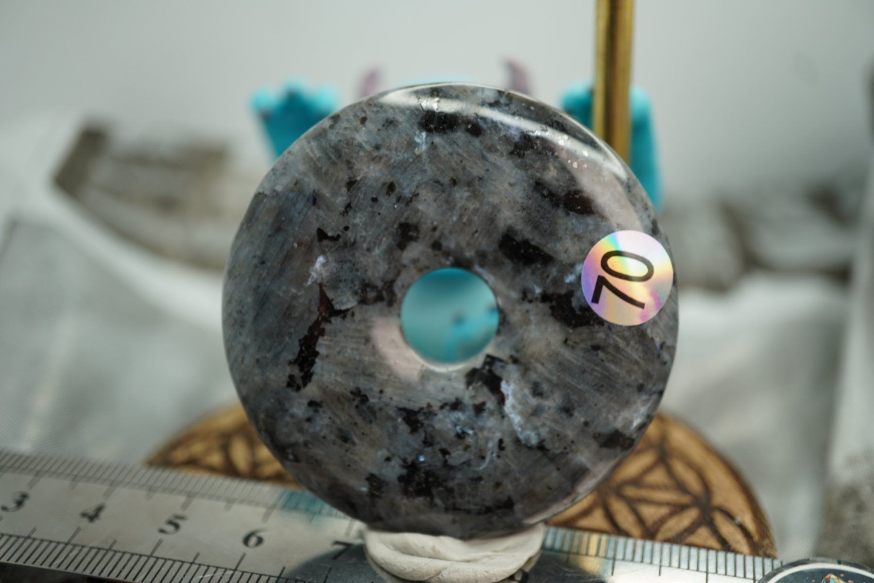 Minerali & Pietre curative: Lavrakit  Pi Scheibe  ca 50mm   ab  1.-     Räumung – Nuovo e nell'imballaggio originale da Eschenbach SG venduto da topstone
