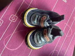 4 paires Chaussures enfants taille 19