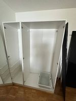 Schrank Ikea schwarz/weiss mit Spiegel 
