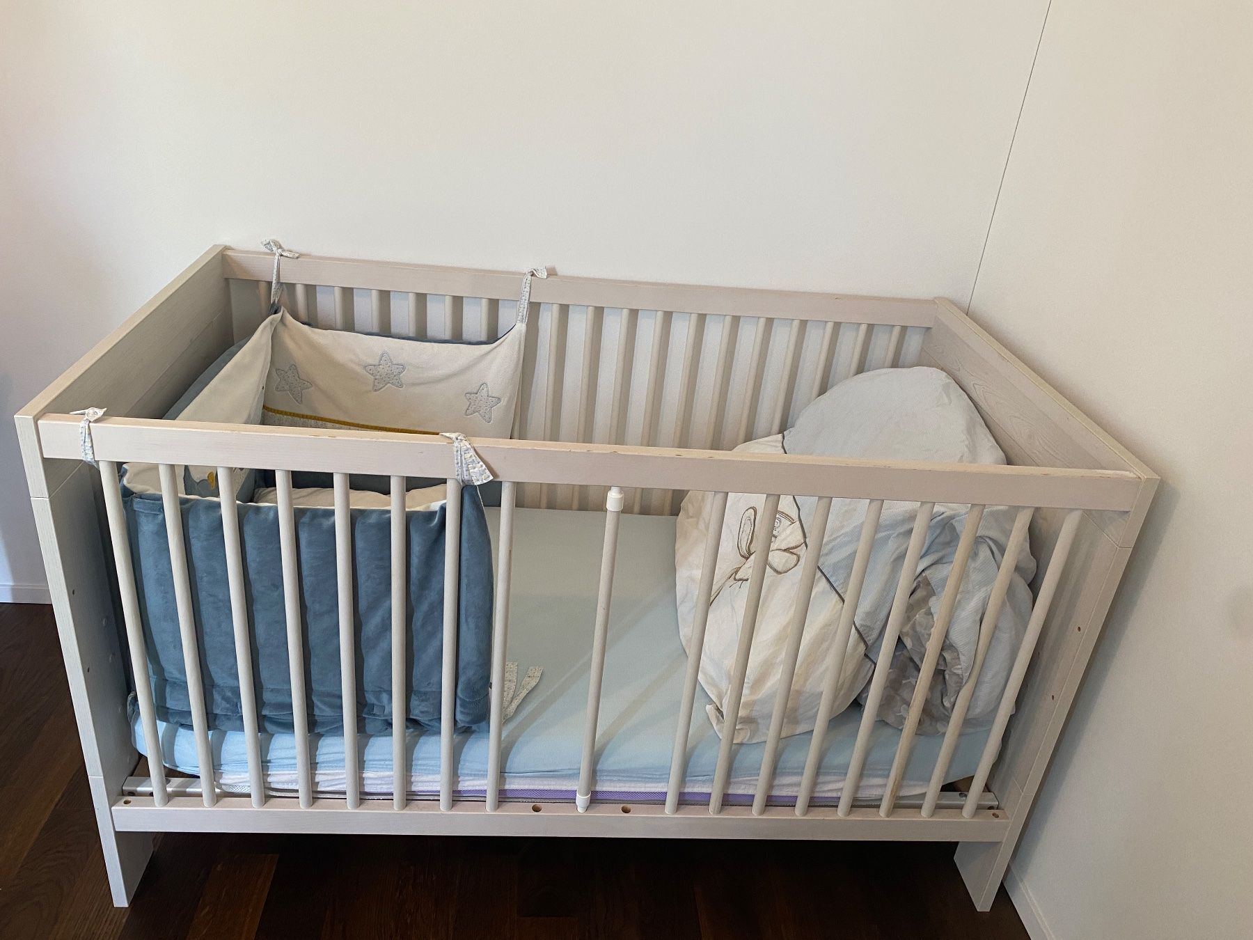 Lits: Babybett – D'occasion à Jona par mel_d