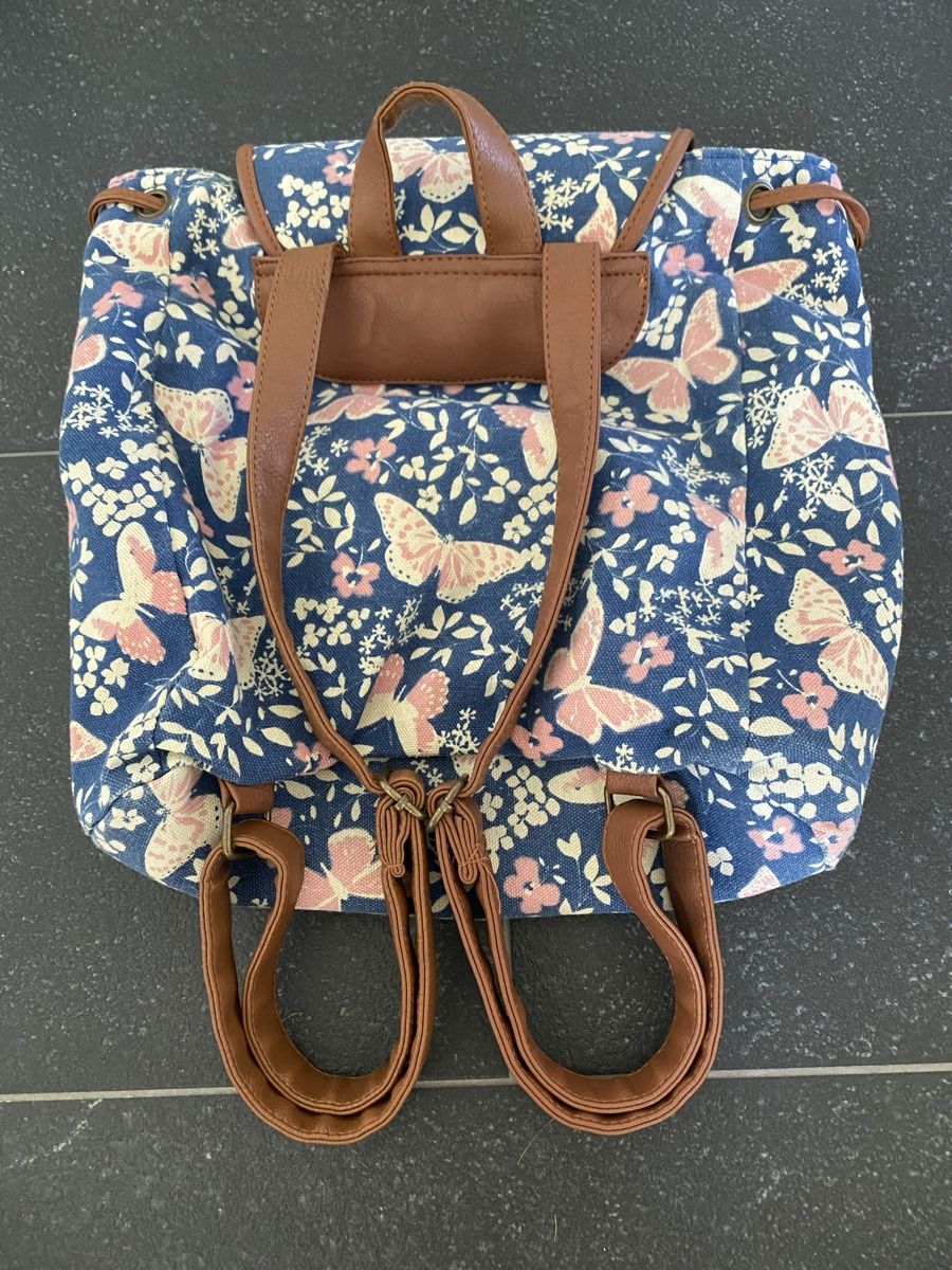 Kindertaschen: Rucksack mit Schmetterlingen – Gebraucht aus Lützelflüh-Goldb von flu_q9tg 2