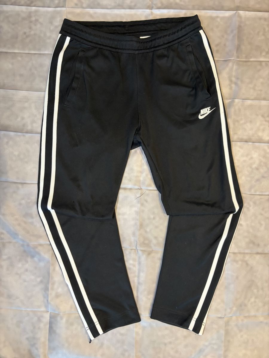 Pantaloni: Nike Trainingshose Schwarz, Grösse S – Usato da Oberweningen venduto da dalav1ntage 1