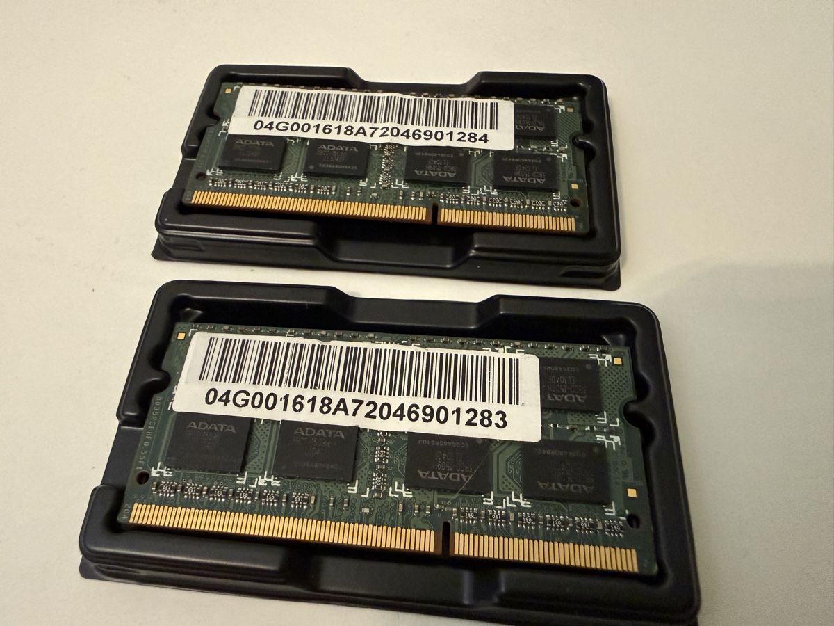 Mémoires / RAM: 2x 2GB RAM DDR3 SO-DIM Laptop – D'occasion à Uster par Sasisa 1