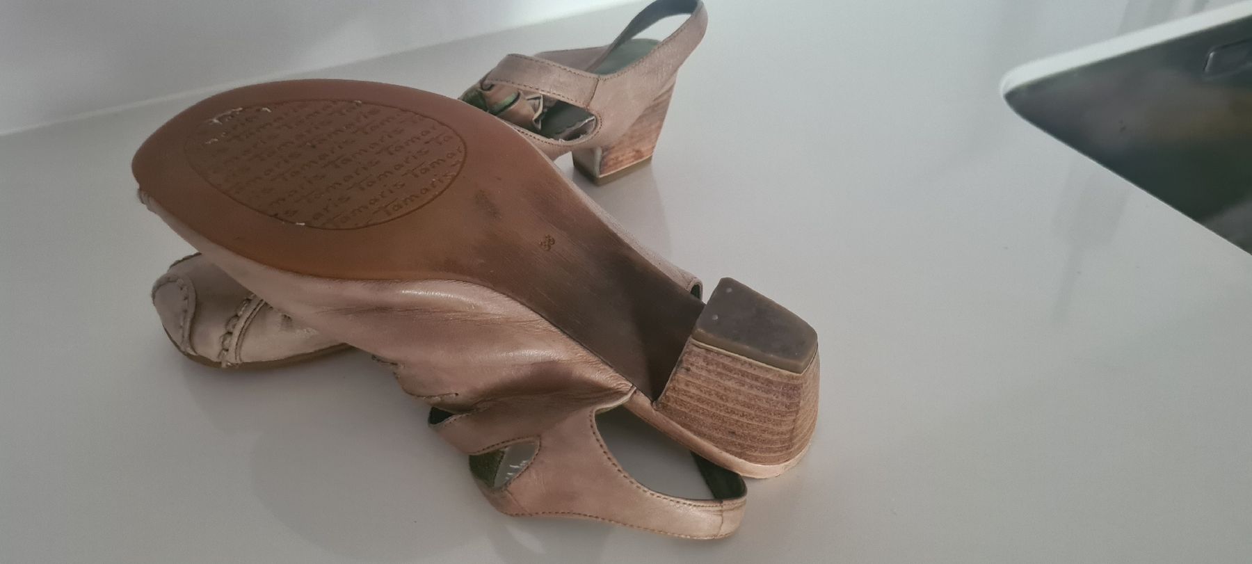 Tamaris Scarpe da donna: Sommer Absatzschuh  Gr 38 – Usato da Steinen venduto da turbogeiss99 3