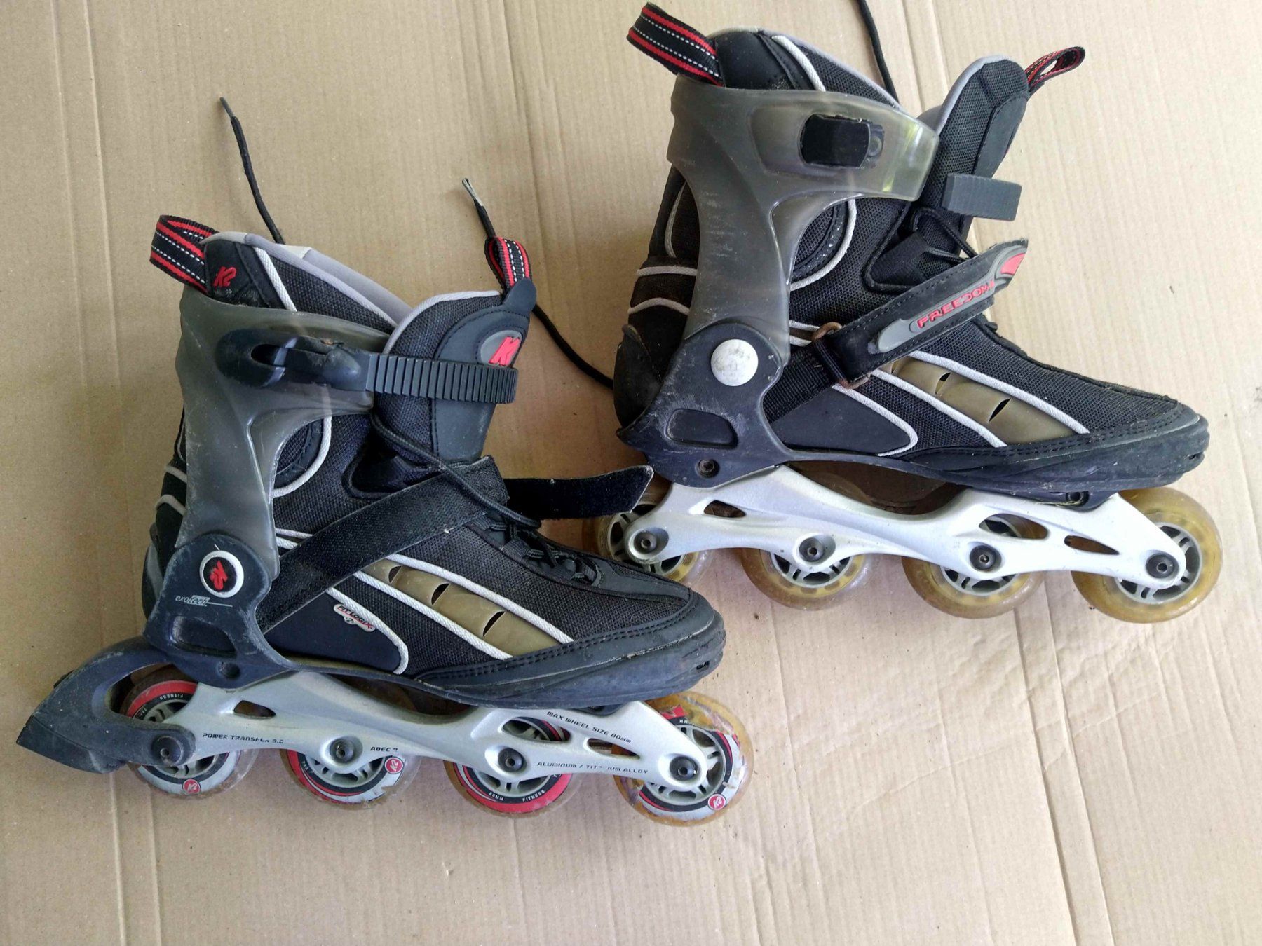 Pattini in linea & Pattini a rotelle: InLine Rollschuhe, Freedom Gr. 44, Bremsgummi OK – Usato da Hemishofen venduto da Roefix94