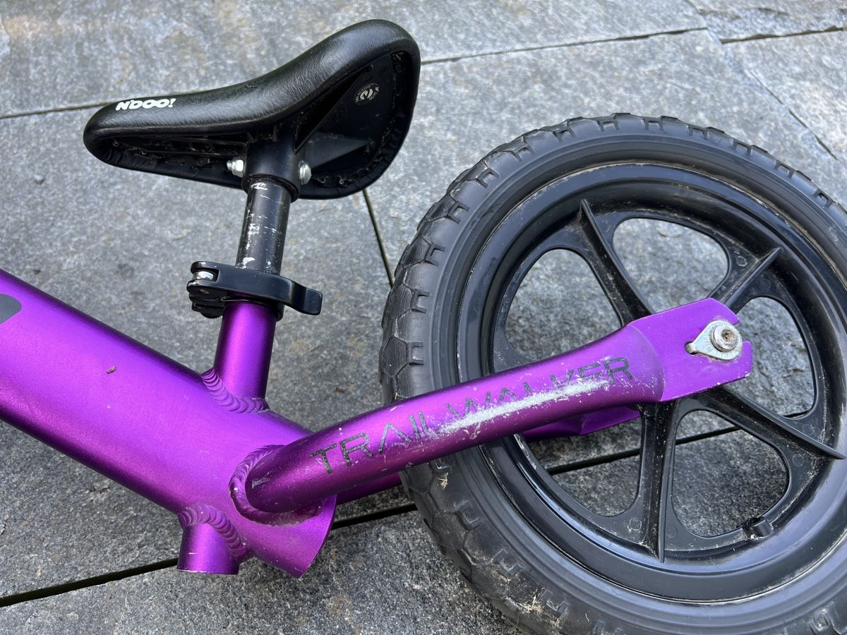 Veicoli per bambini: Laufrad N‘doo Trailwalker violett – Usato da Einsiedeln venduto da Nintu 2