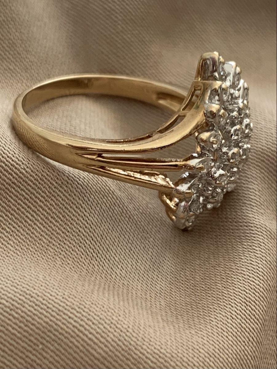 Ringe: Cluster Diamant Ring 585 – Gebraucht aus Winterthur von Darfweg 1