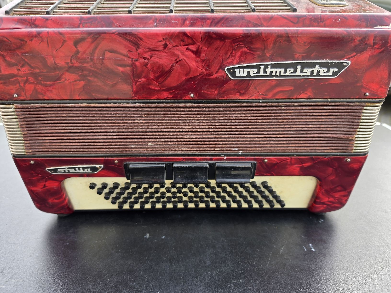 Strumenti musicali: Rote Stella Akkordeon, Knöpfe defekt – Usato da Mettlen venduto da elios0888 1