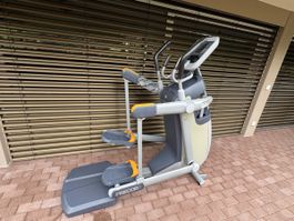 Precor Crosstrainer – Professionelles Fitnessstudio-Gerät
