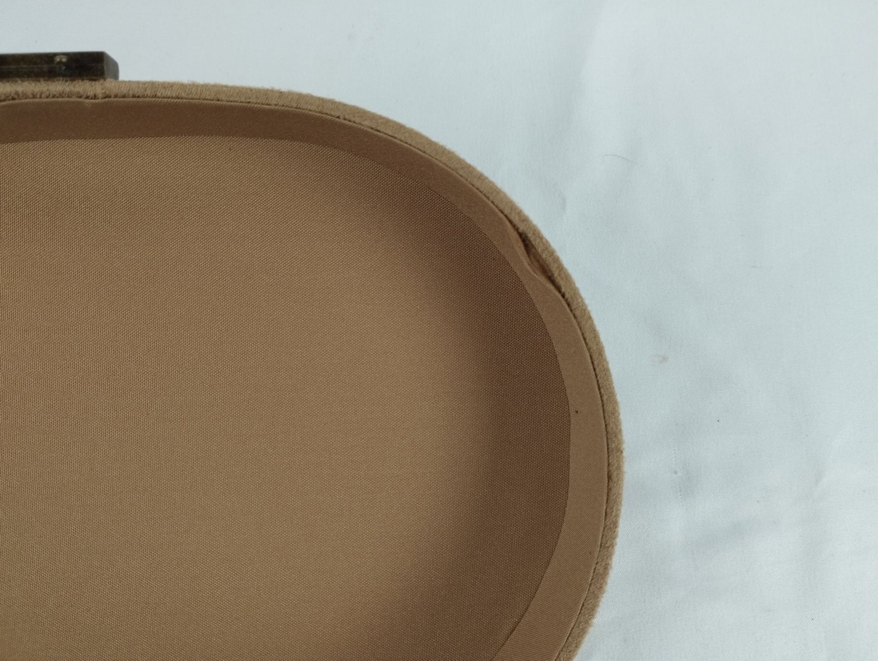 Estée Lauder Kosmetikkoffer: ESTÉE LAUDER Vanity case beige oval – Gebraucht aus Schübelbach von Restwert_Schubelbach 4