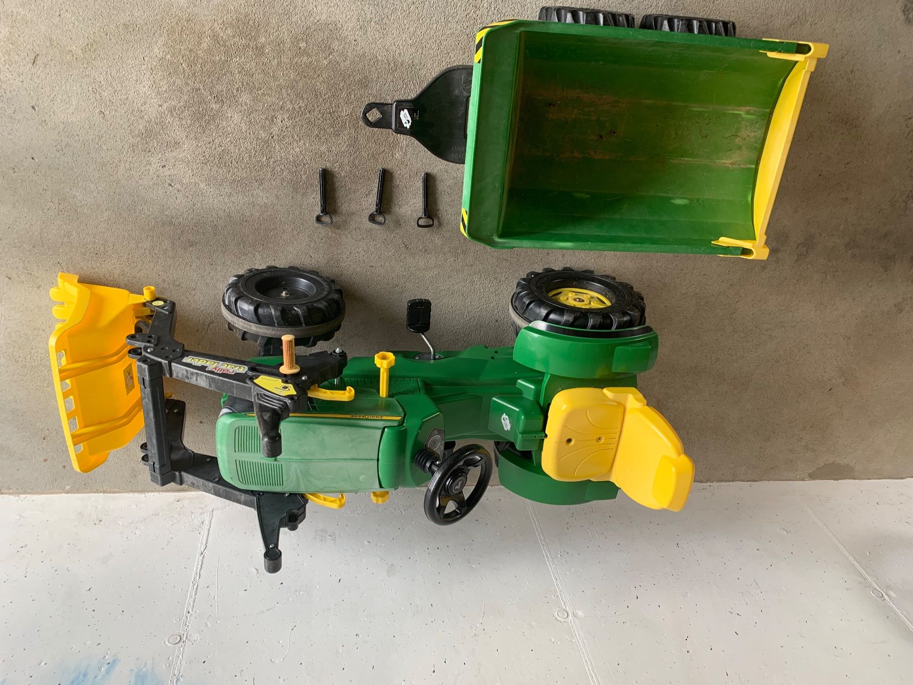 John Deere Véhicules pour enfants: Trettraktor John Deere – D'occasion à Hirschthal par Susi811 7
