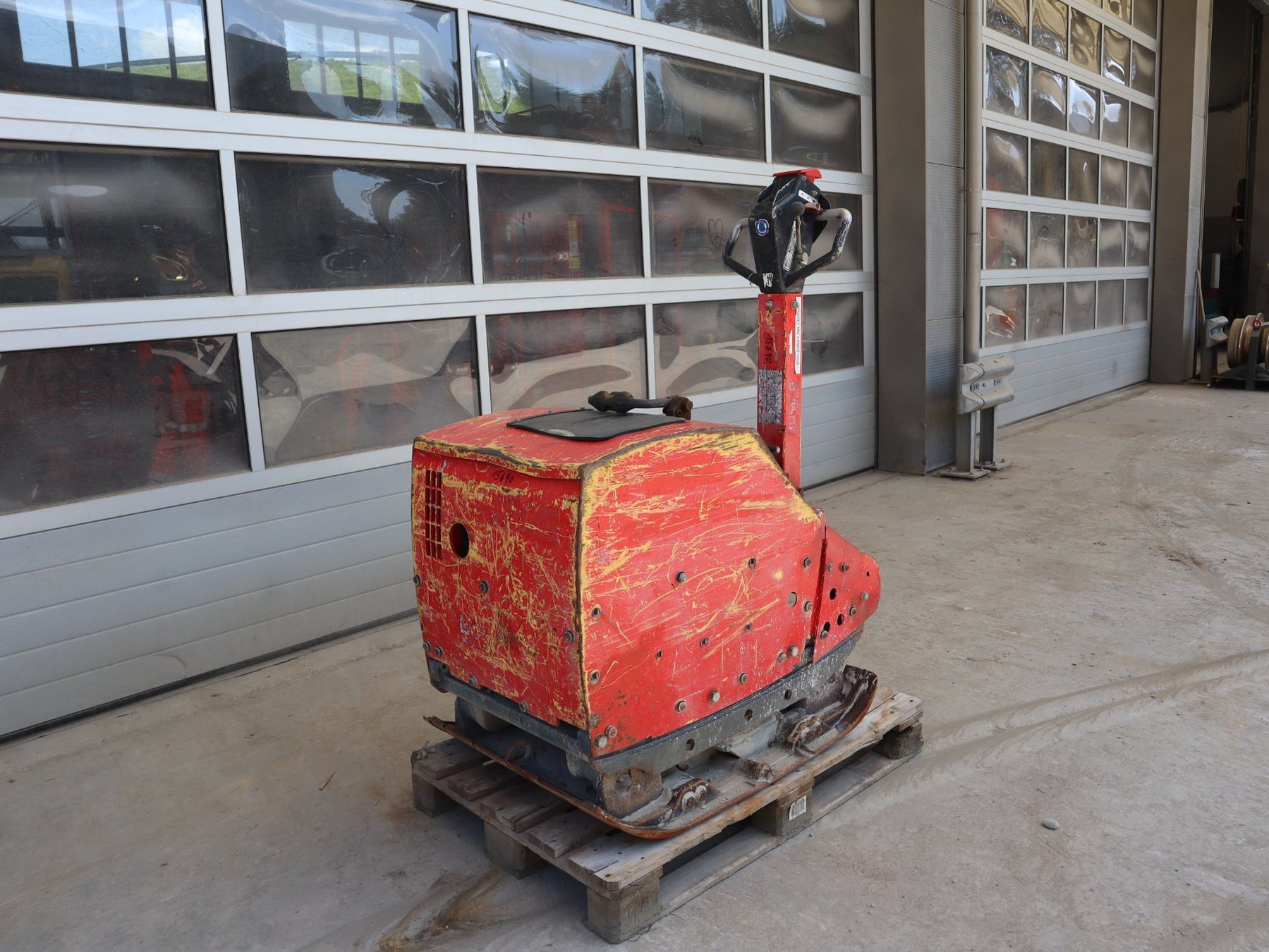Bomag Tutte le macchine: Bomag BPR 100/80D Vibroplatte – Usato da Hasle LU venduto da Arag08 5