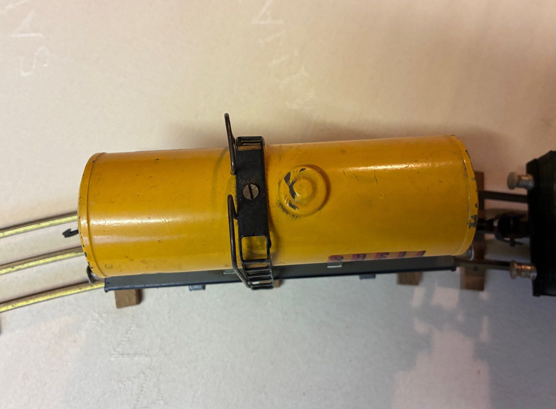 Buco Modellini di ferrovie: Buco Modell Eisenbahnwagen 4 Stk., Spur 0, 32mm – Usato da Uznach venduto da Kas-Fri 3