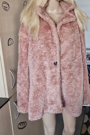 Manteau chaud et doux en fausse fourrure rose pale