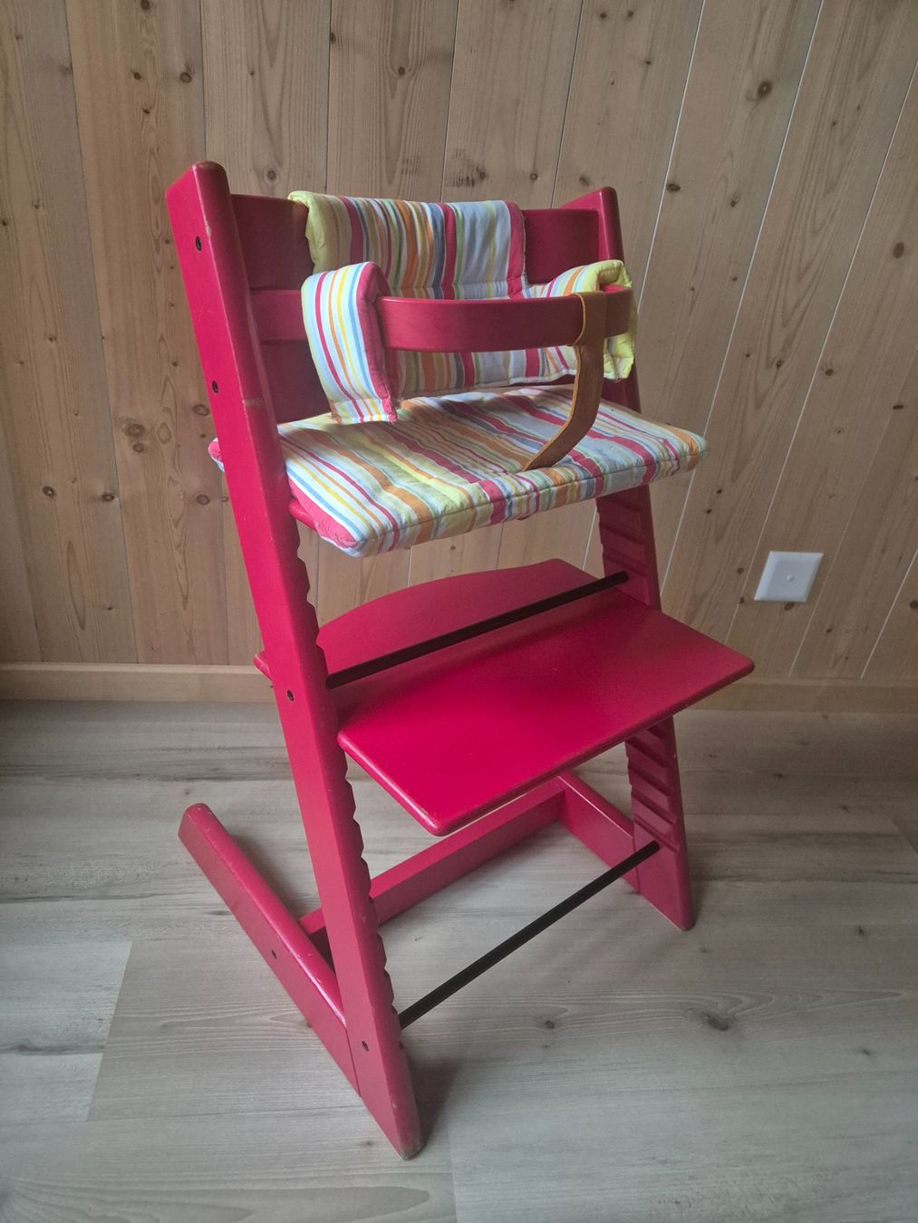 Stokke Chaises hautes: Stokke Tripp Trapp Rot – D'occasion à Weier im Emmental par BigBalloon 1