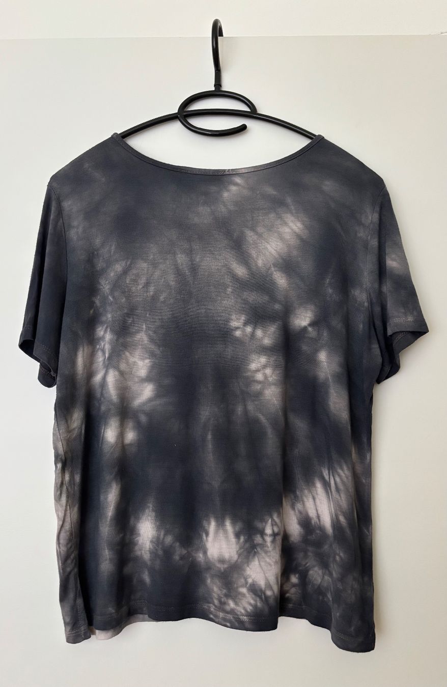 T-shirt: T-Shirt Don't Ask Why – Usato da Winterberg ZH venduto da vanilleinspiration 1