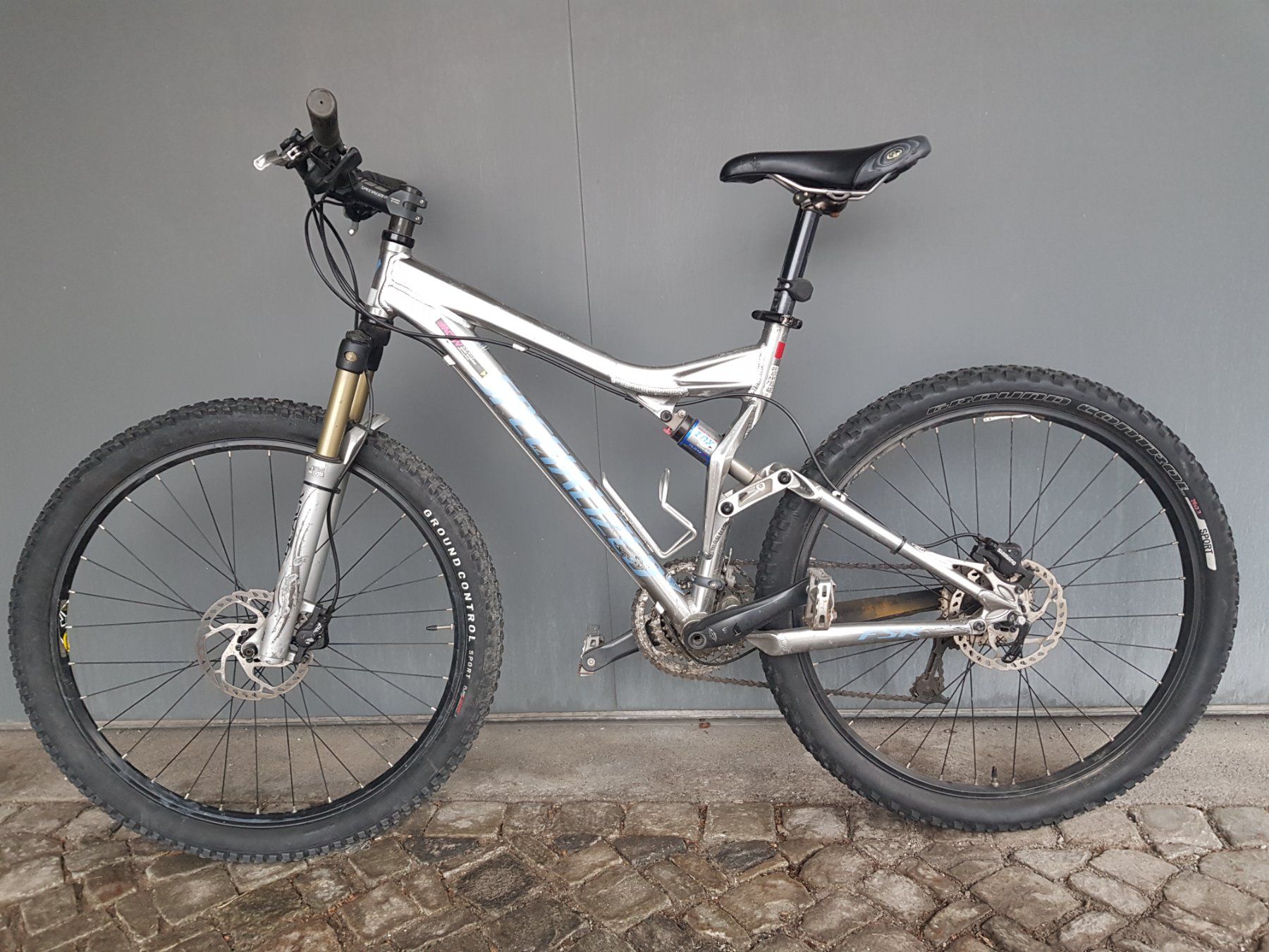 Specialized Velos: Specialized Mountainbike – Gebraucht aus Vaz/Obervaz von ris_d52c