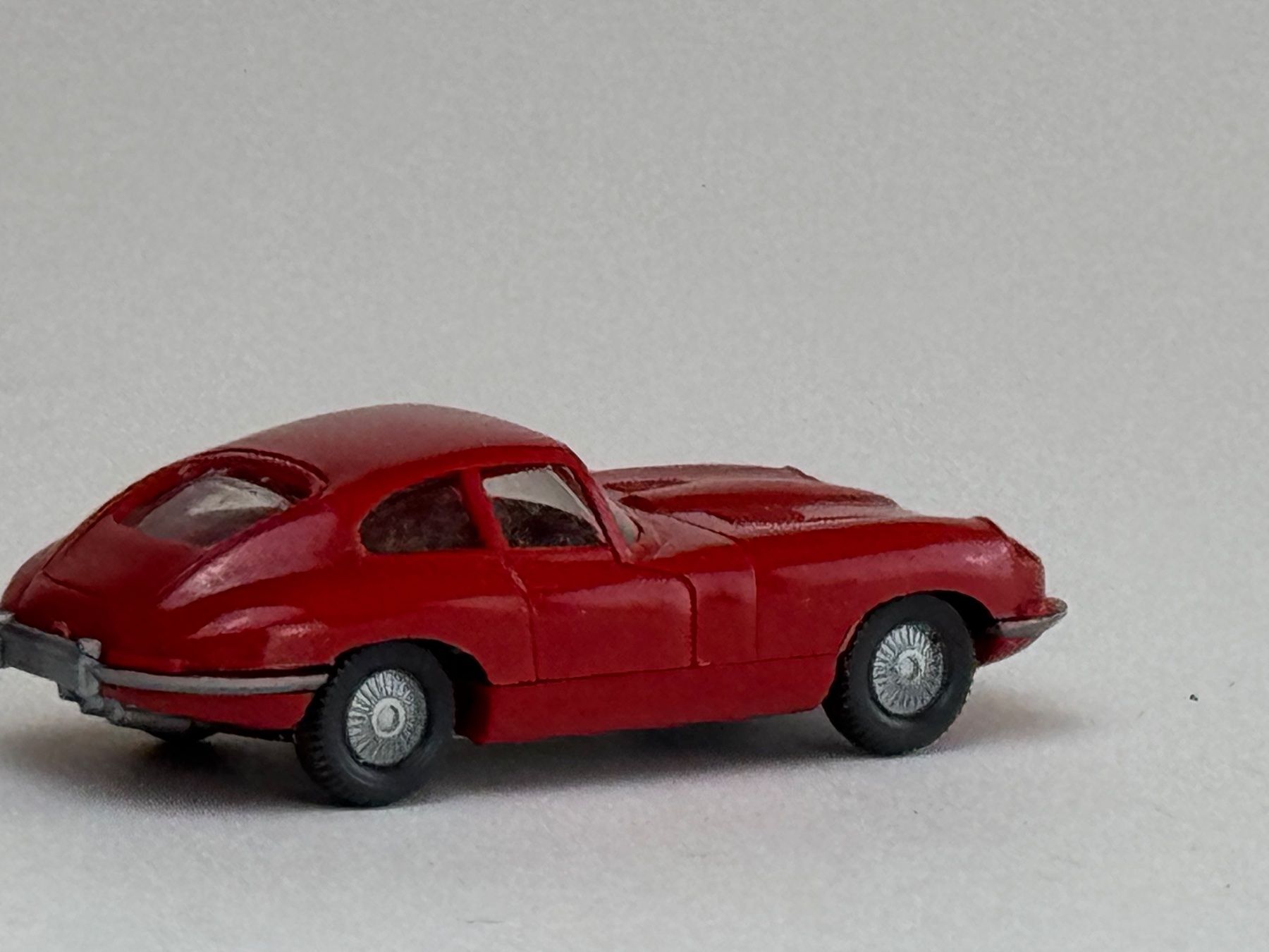 Wiking Modellini d'auto: SG- Wiking Jaguar E Type rot ohne Lenkrad – Usato da Elm venduto da Wikmtz 1