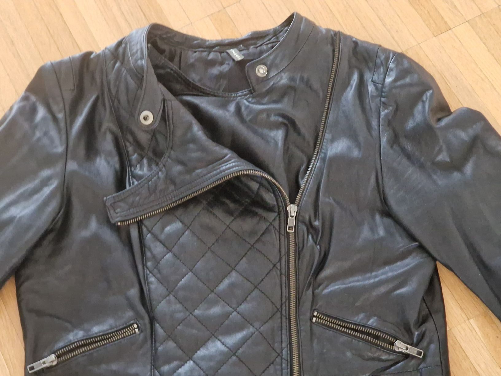 Nafnaf Jacken: Stylische Naf Naf Lederjacke  Grösse 40 – Gebraucht aus Laufenburg von megane1959 4