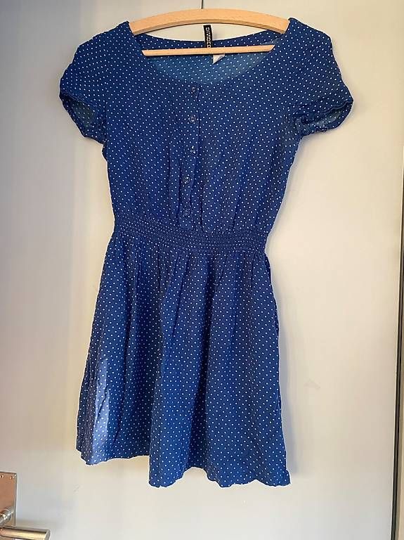 Vestiti: Sommer Kleid Grösse 34 – Usato da Riehen venduto da Amapolita