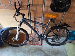 Mountainbike: Specialized Rockhopper Pro