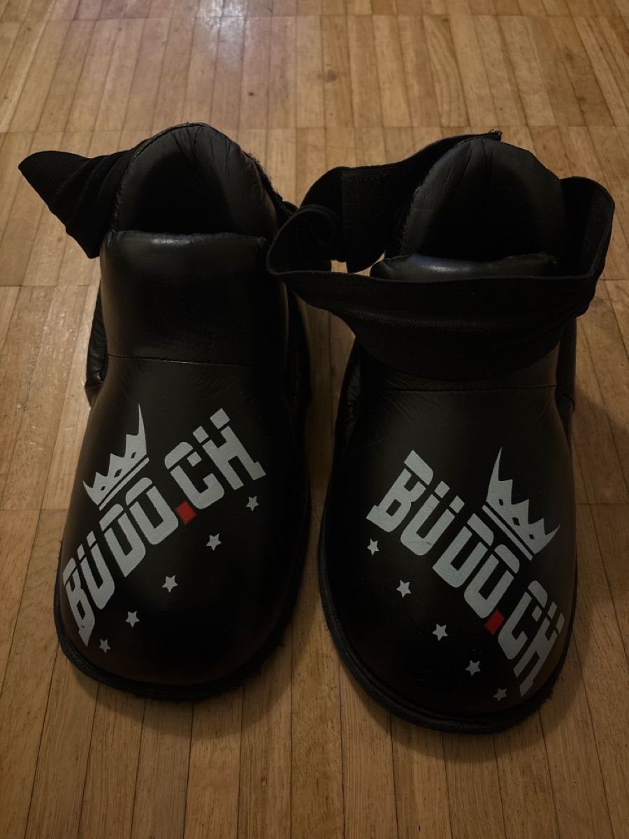 Protezioni & Imbottiture: Kickbox Fussschutz Budo XS – Usato da Zürich venduto da HannahSchwede
