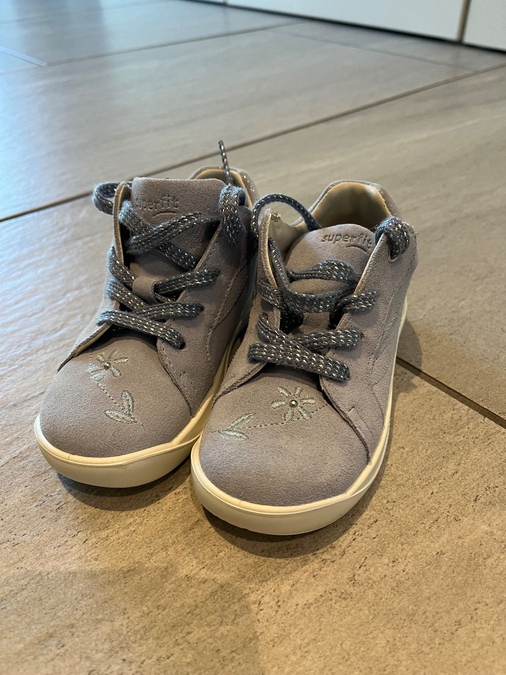Superfit Scarpe per ragazze: Superfit LILLO Sneaker hellblau Grösse 25 NEU – Nuovo (secondo la descrizione) da Uttwil venduto da kju_2fmn 4