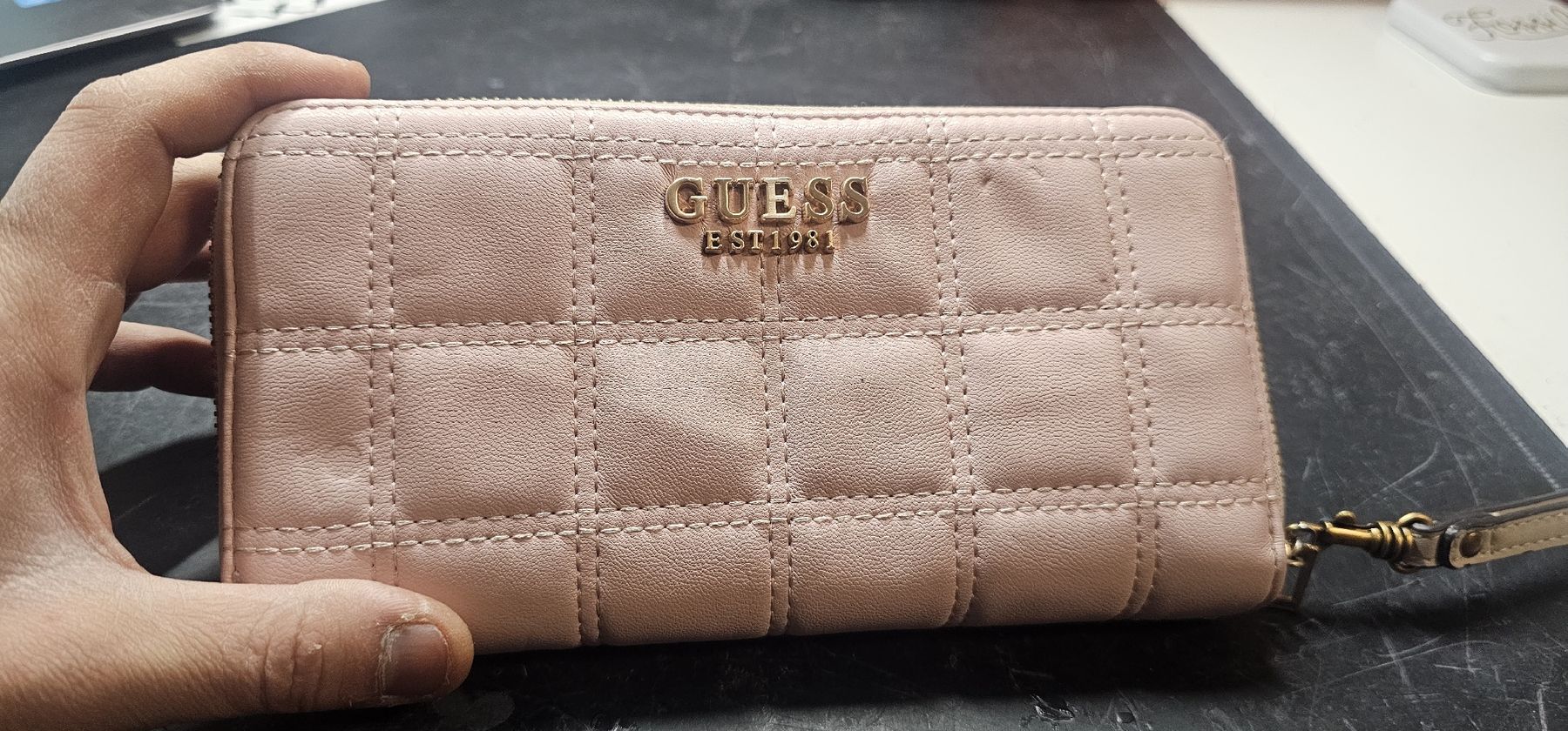 Guess Cover & Protezioni schermo: Guess Portemonnaie / Brieftasche – Usato da Lyss venduto da Tigaslopezzz 1