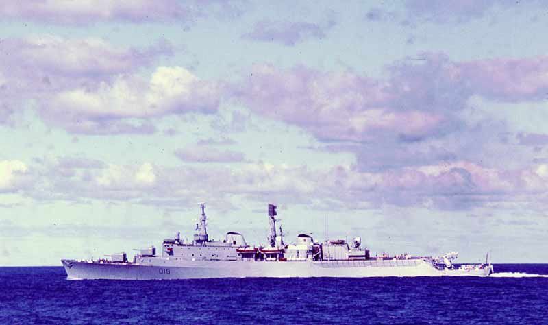 Copricapi, berretti & cappellini: Marinemütze der HMS Glamorgan – Usato da Uerkheim venduto da fabulafero 4