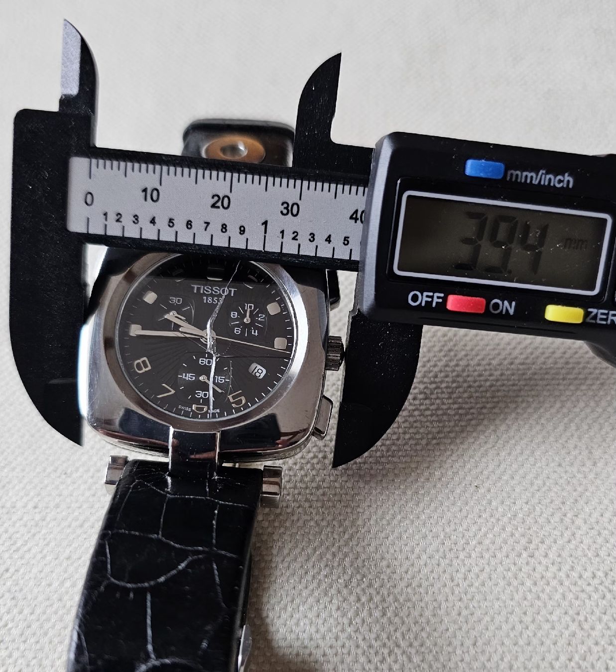 Tissot Orologi: TISSOT Chronograph Herrenuhr 39mm – Usato da Speicher venduto da Lemore 5
