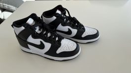 Nike Dunk High Panda