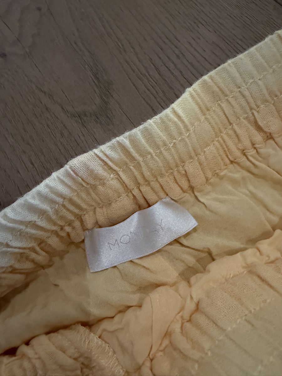 Pantaloni: Yellow Summer Pants – Usato da Zürich venduto da P_Lipinski_21 2